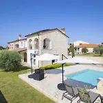 Piccolo Paradiso Mit Beheiztem Pool By Interhome * روفينجسكو سيلو
