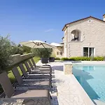 بيت للعطل Piccolo Paradiso Mit Beheiztem Pool By Interhome