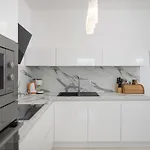 Piccolo Paradiso Mit Beheiztem Pool By Interhome بيت للعطل