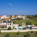 بيت للعطل Piccolo Paradiso Mit Beheiztem Pool By Interhome روفينجسكو سيلو
