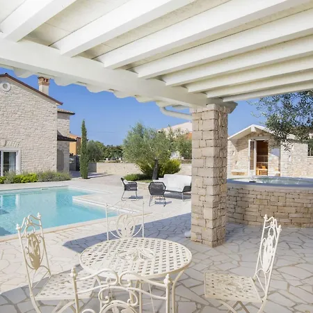 Piccolo Paradiso Mit Beheiztem Pool By Interhome Casa de Férias Rovinjsko Selo