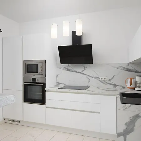 Piccolo Paradiso Mit Beheiztem Pool By Interhome