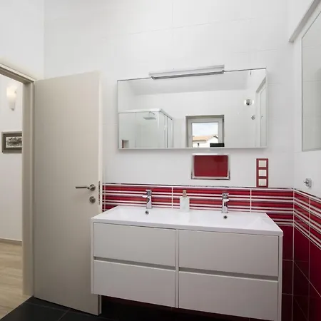 Vakantiehuis Piccolo Paradiso Mit Beheiztem Pool By Interhome *