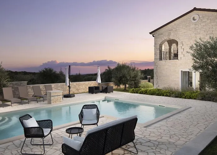 Piccolo Paradiso Mit Beheiztem Pool By Interhome
