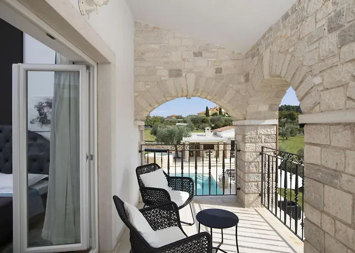 Piccolo Paradiso Mit Beheiztem Pool By Interhome Holiday home