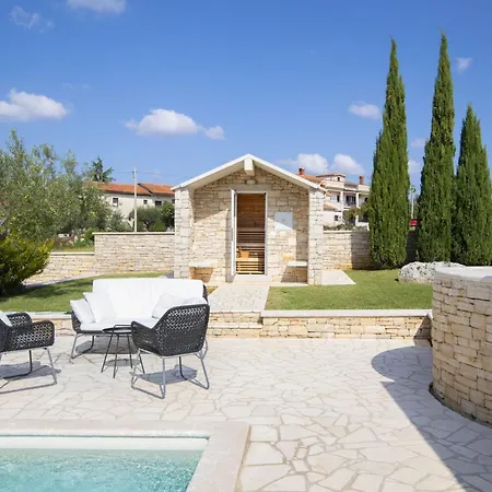 Piccolo Paradiso Mit Beheiztem Pool By Interhome Semesterbostad