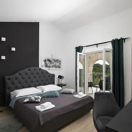 Piccolo Paradiso Mit Beheiztem Pool By Interhome *