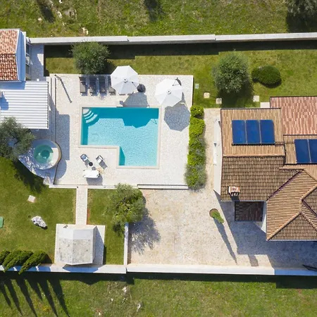 Piccolo Paradiso Mit Beheiztem Pool By Interhome Casa vacanze